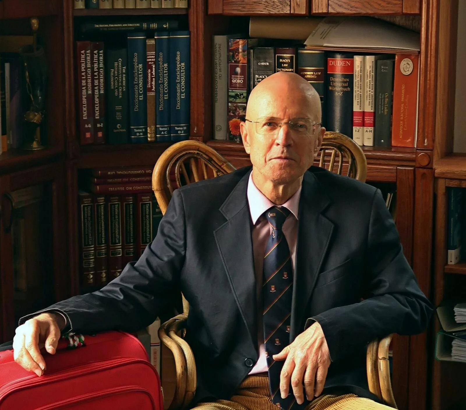 Dr. Krystian Complak